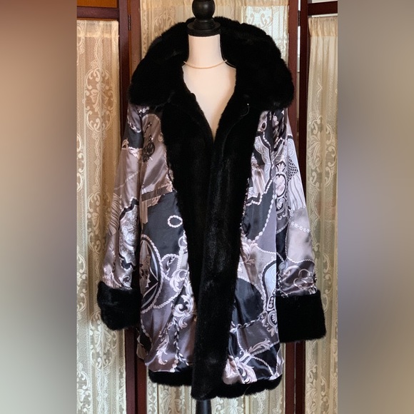 DENNIS BASSO FULLY LINED BLACK FAUX FUR COAT - SZ LARGE - Picture 12 of 16